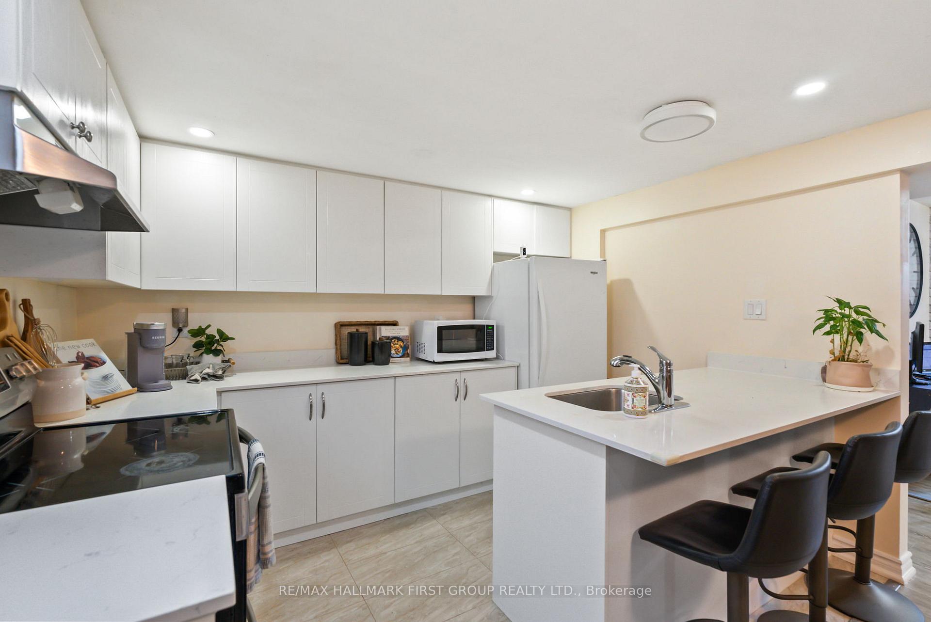Photo 13 of 205 Saint Peter Street, Whitby, Downtown Whitby — HOMEH