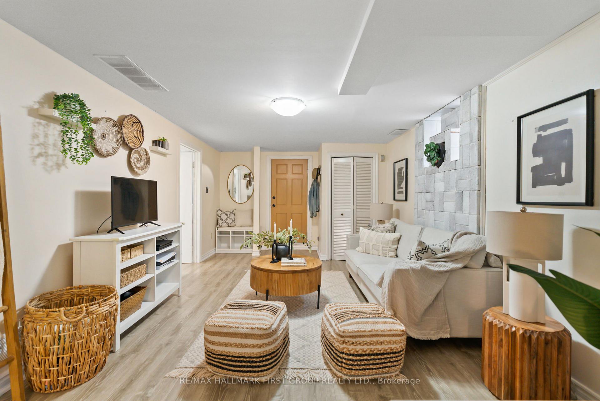 Photo 21 of 205 Saint Peter Street, Whitby, Downtown Whitby — HOMEH