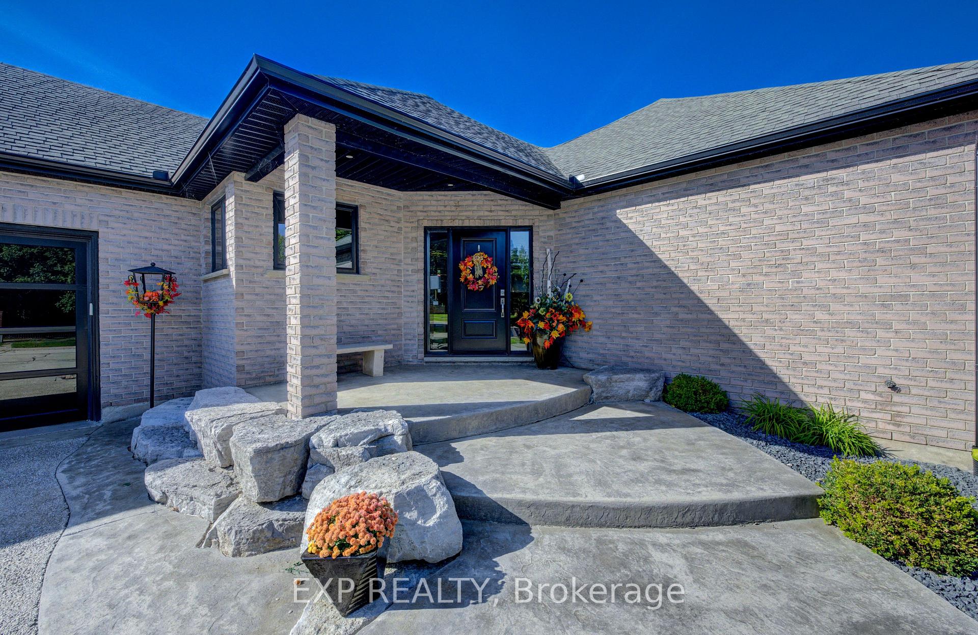 Photo 3 of 28 Musselman Crescent, Woolwich — HOMEH