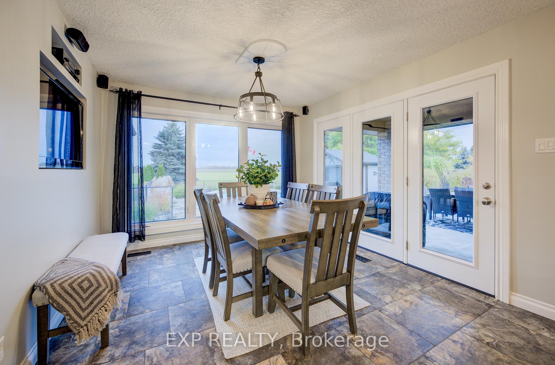 Photo 12 of 28 Musselman Crescent, Woolwich — HOMEH