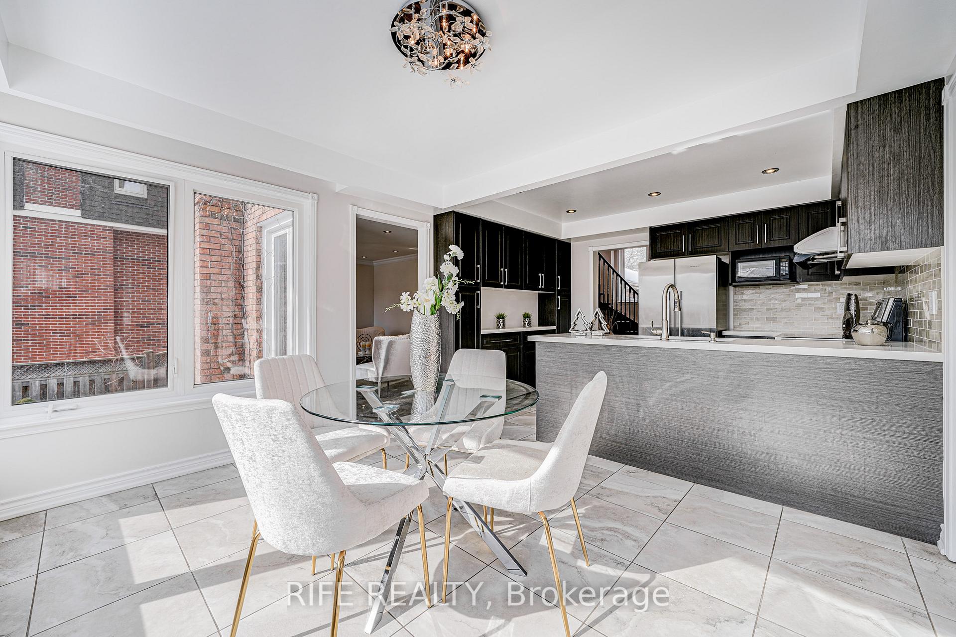 Photo 12 of 41 Briarwood Road, Markham, Unionville — HOMEH