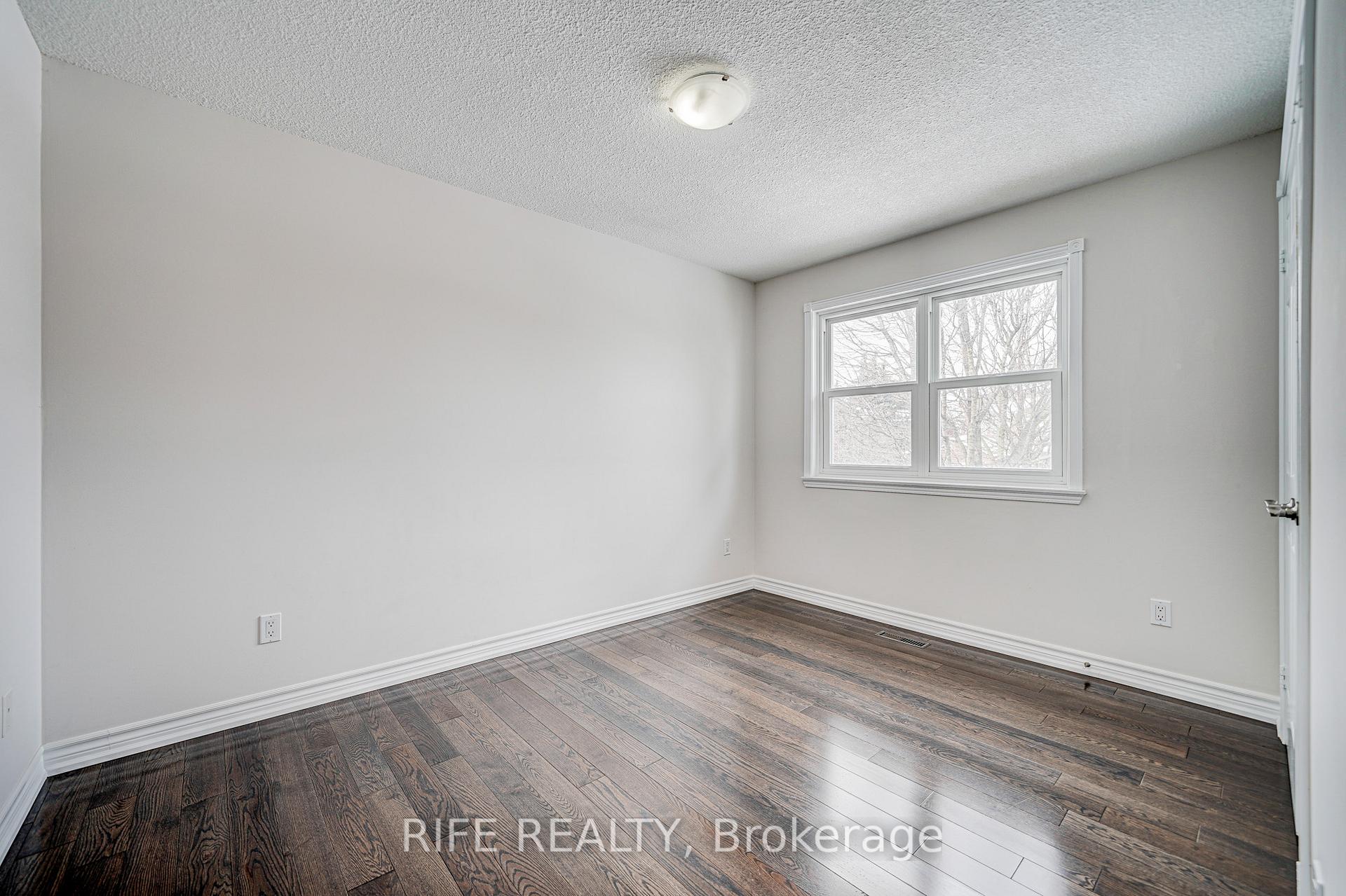Photo 23 of 41 Briarwood Road, Markham, Unionville — HOMEH