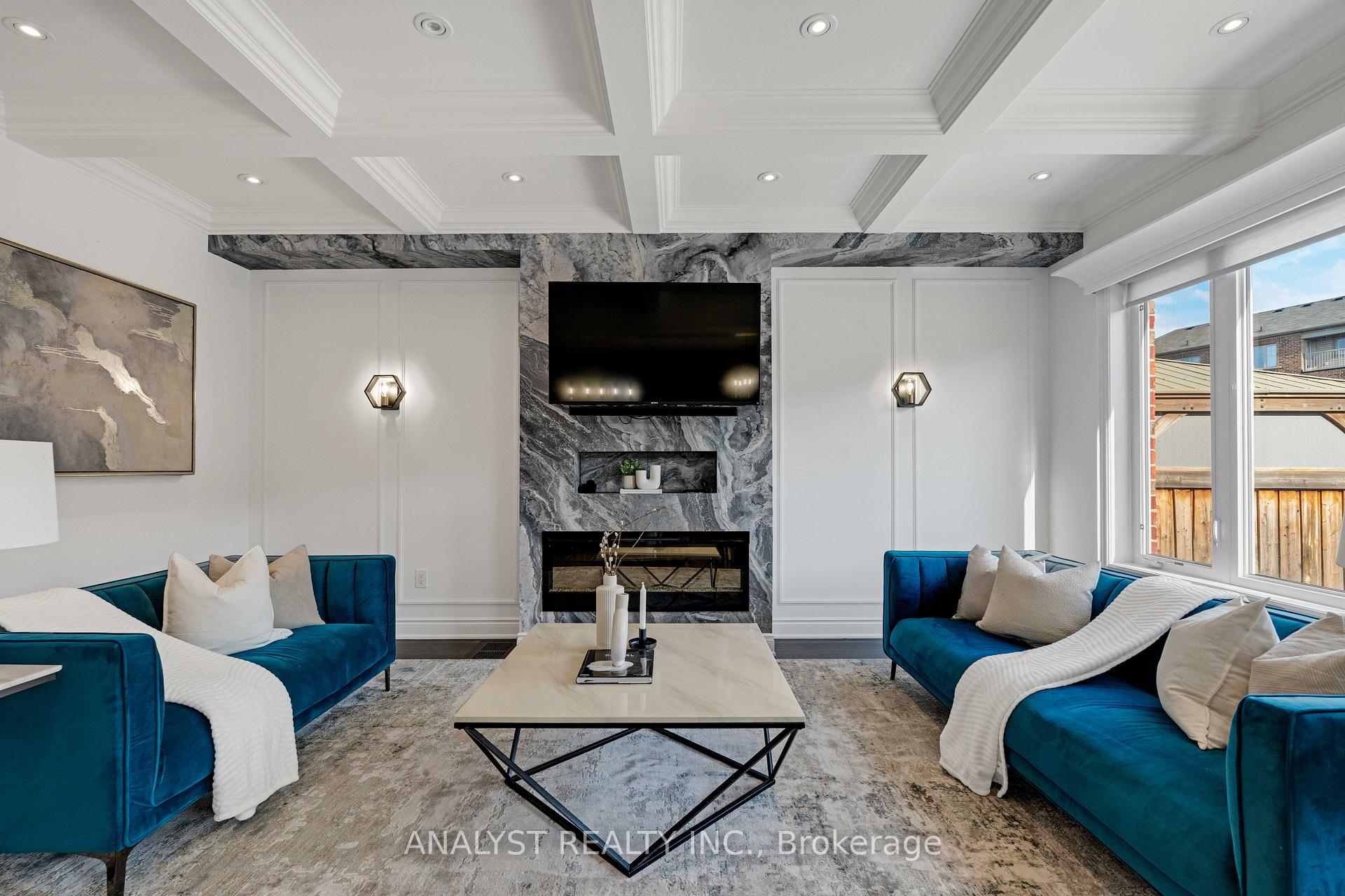 Photo 14 of 17 Herzl Street, Vaughan, Kleinburg — HOMEH