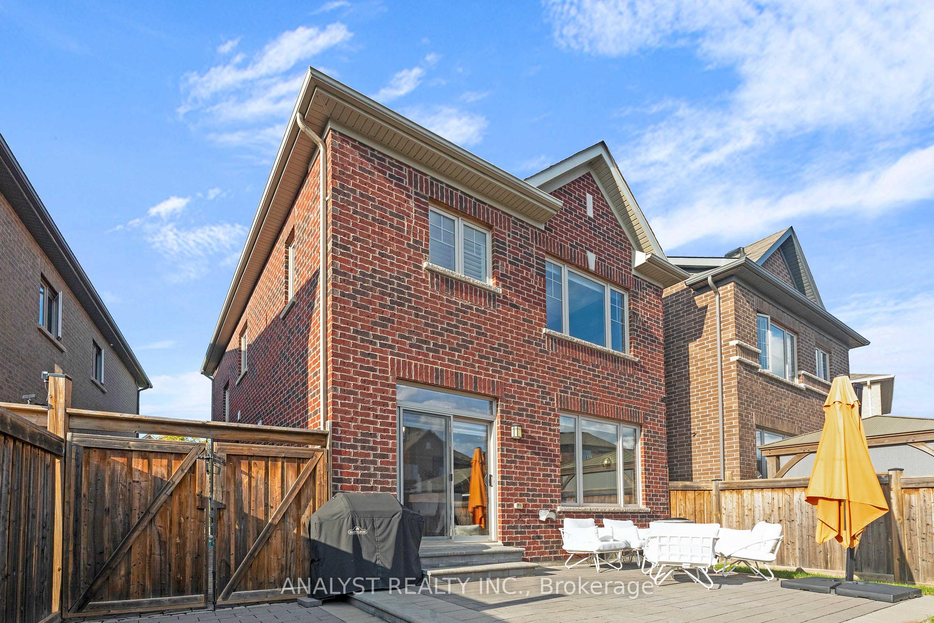 Photo 31 of 17 Herzl Street, Vaughan, Kleinburg — HOMEH