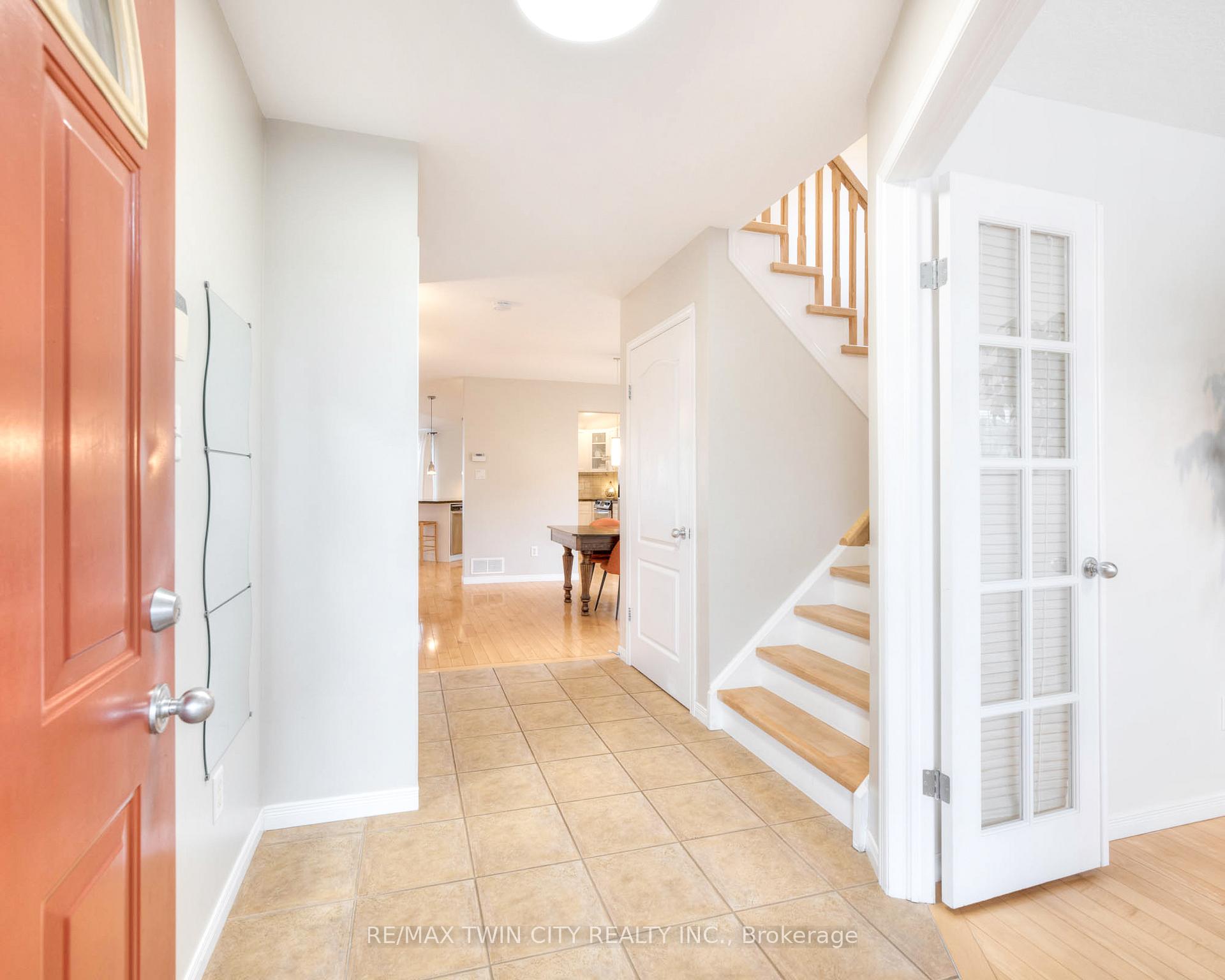 Photo 5 of 755 Shediac Crescent, Waterloo — HOMEH