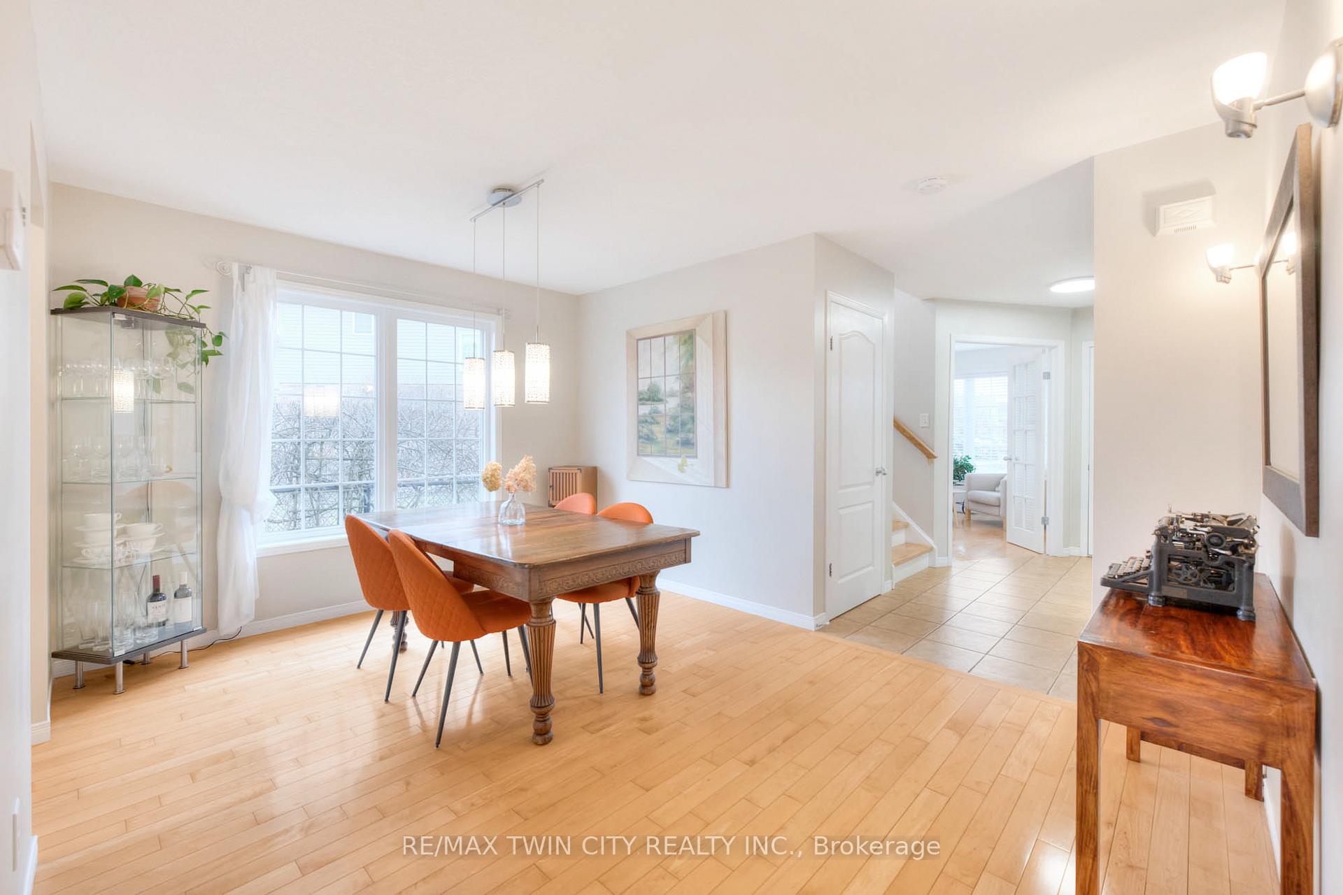 Photo 6 of 755 Shediac Crescent, Waterloo — HOMEH