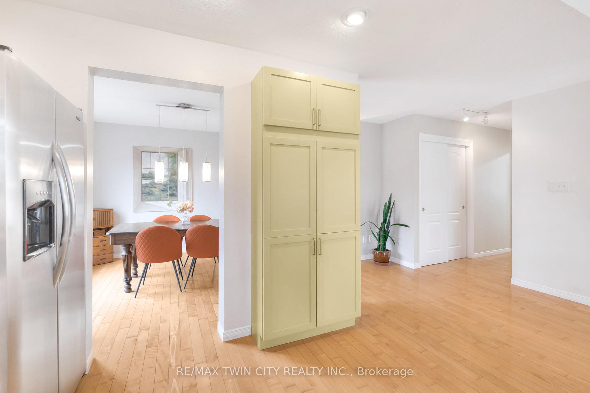 Photo 13 of 755 Shediac Crescent, Waterloo — HOMEH