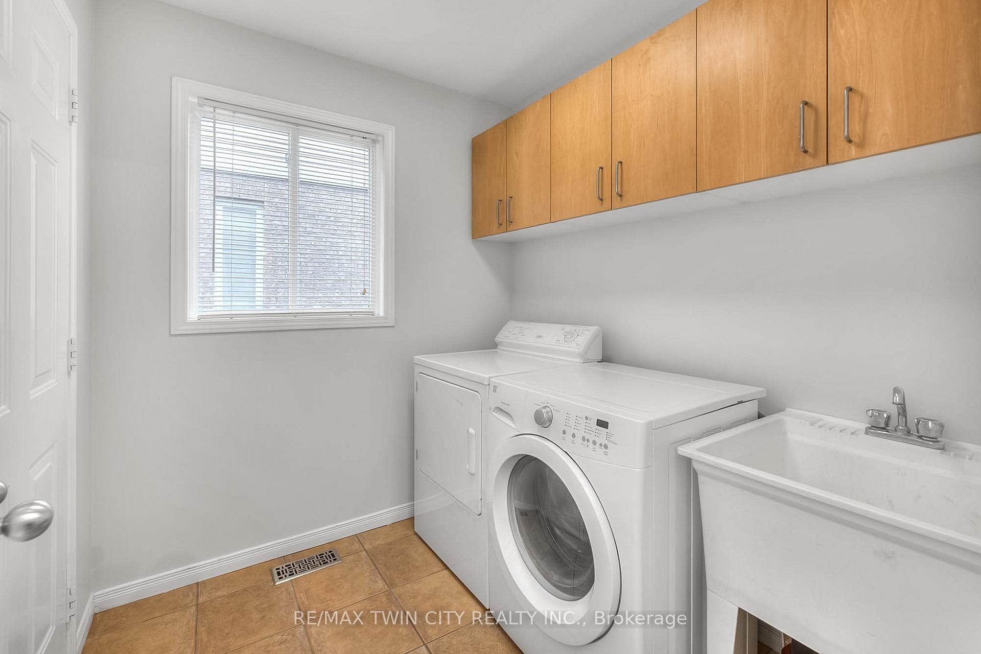 Photo 18 of 755 Shediac Crescent, Waterloo — HOMEH