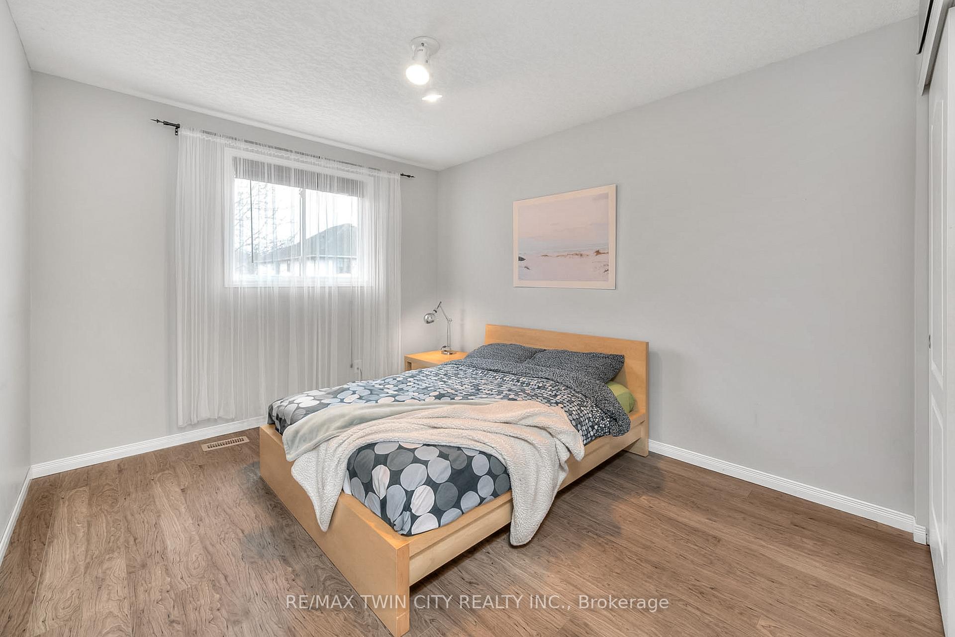 Photo 25 of 755 Shediac Crescent, Waterloo — HOMEH