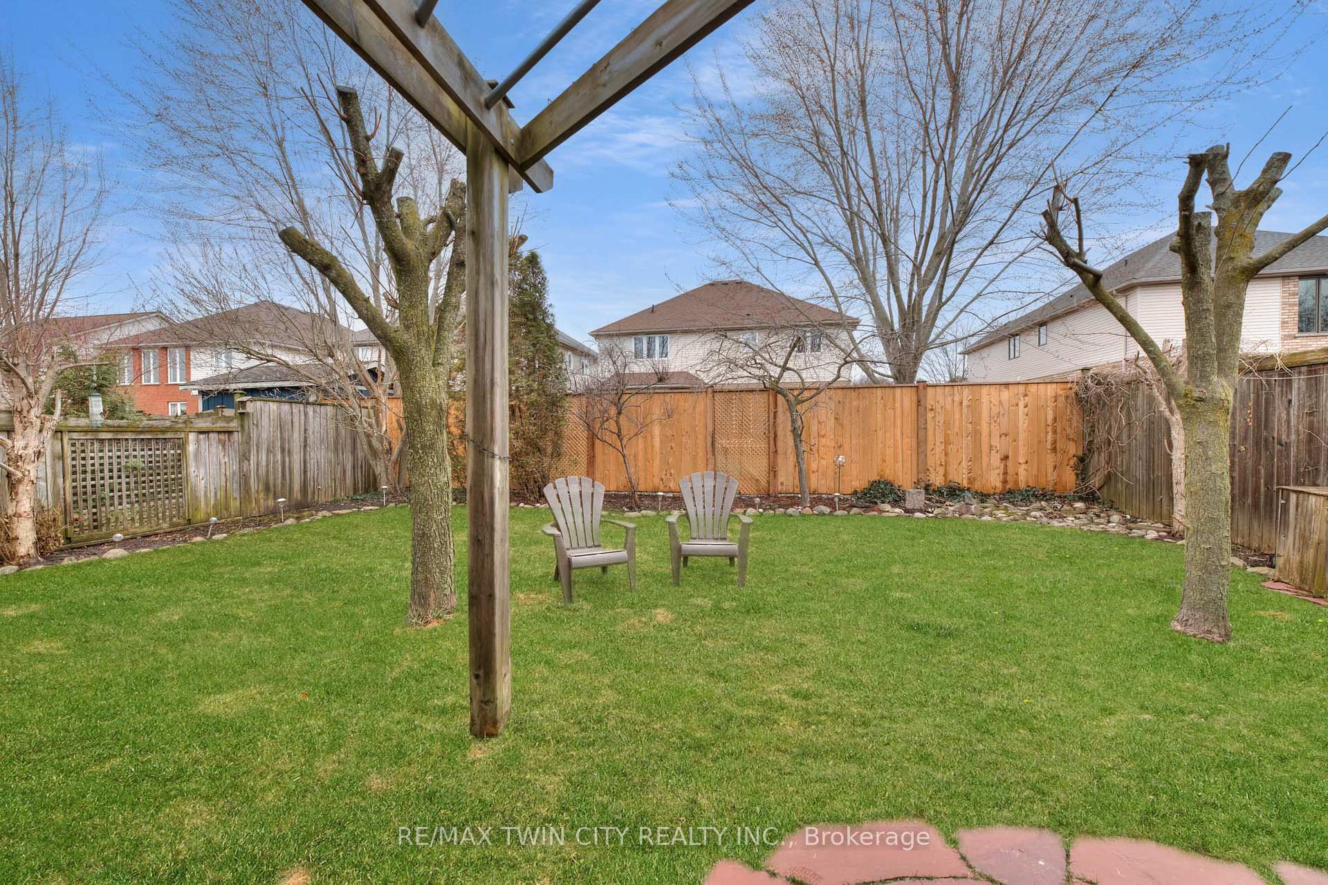 Photo 43 of 755 Shediac Crescent, Waterloo — HOMEH