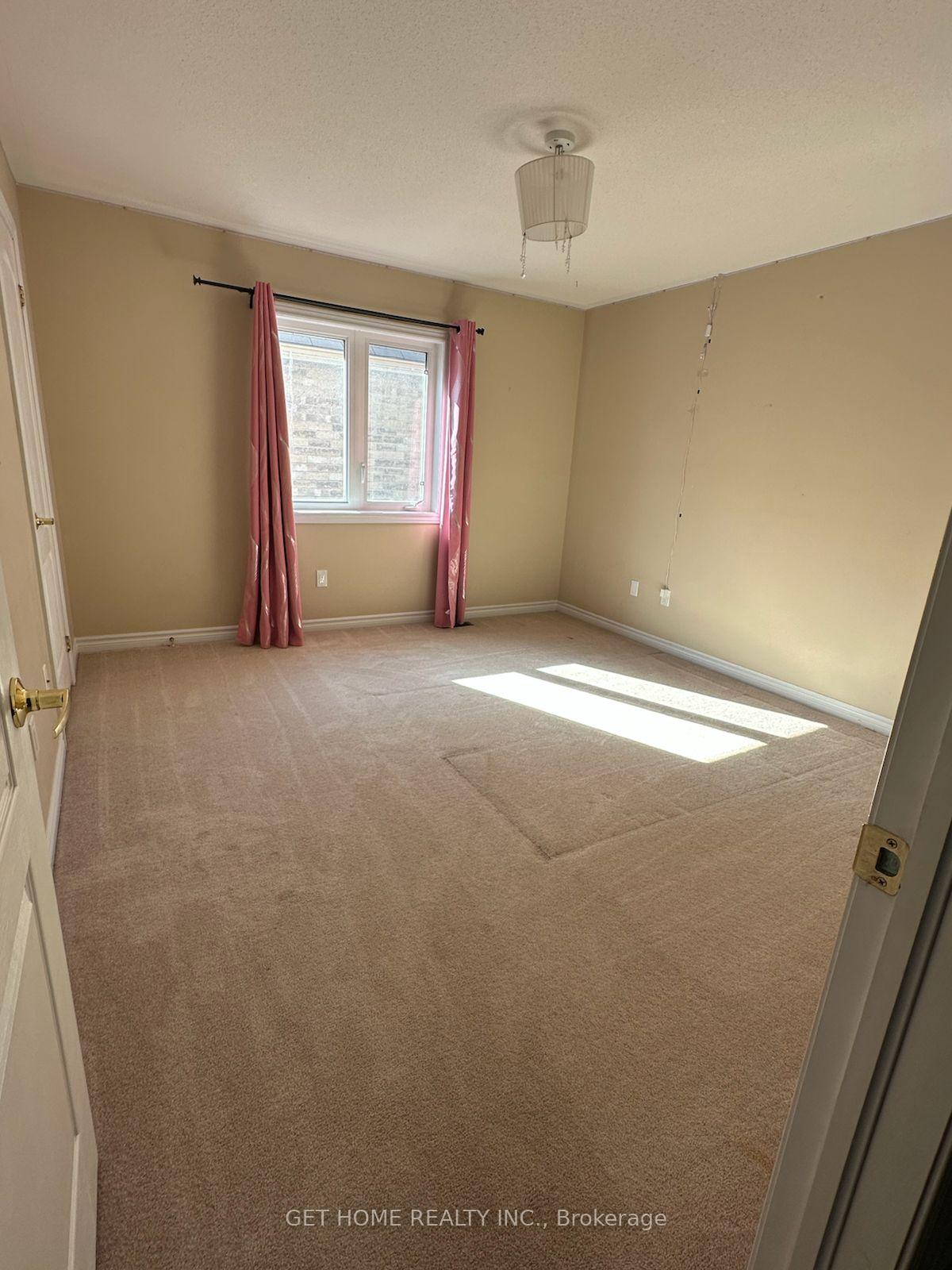 Photo 4 of 28 Canary Street, Whitby, Taunton North — HOMEH