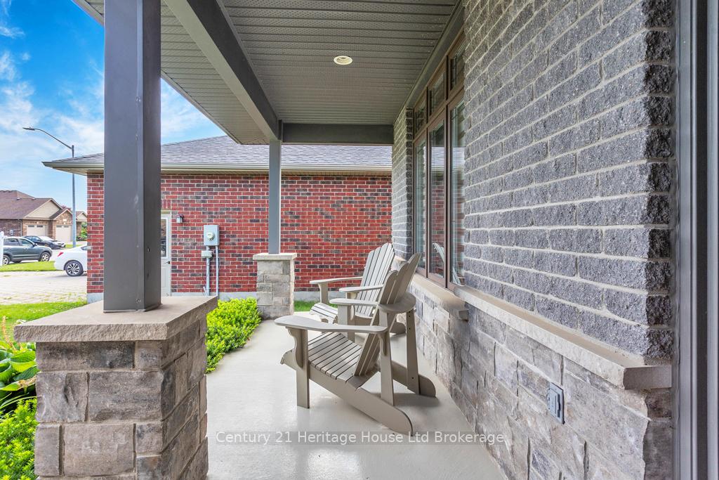 Photo 2 of 12 Oliver Crescent, Zorra, Thamesford — HOMEH