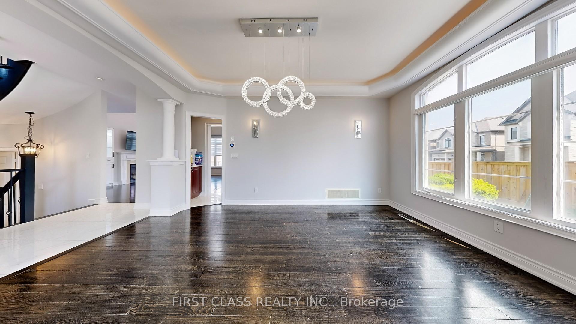 Photo 9 of 69 Weslock Crescent, Aurora, Bayview Northeast — HOMEH