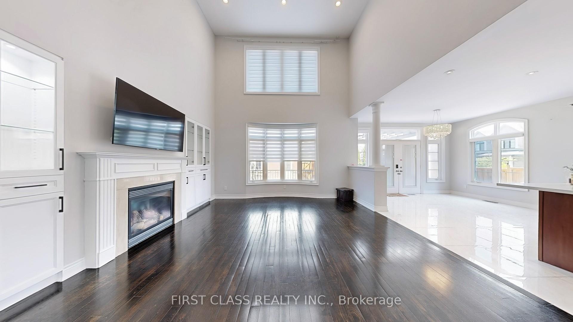 Photo 12 of 69 Weslock Crescent, Aurora, Bayview Northeast — HOMEH
