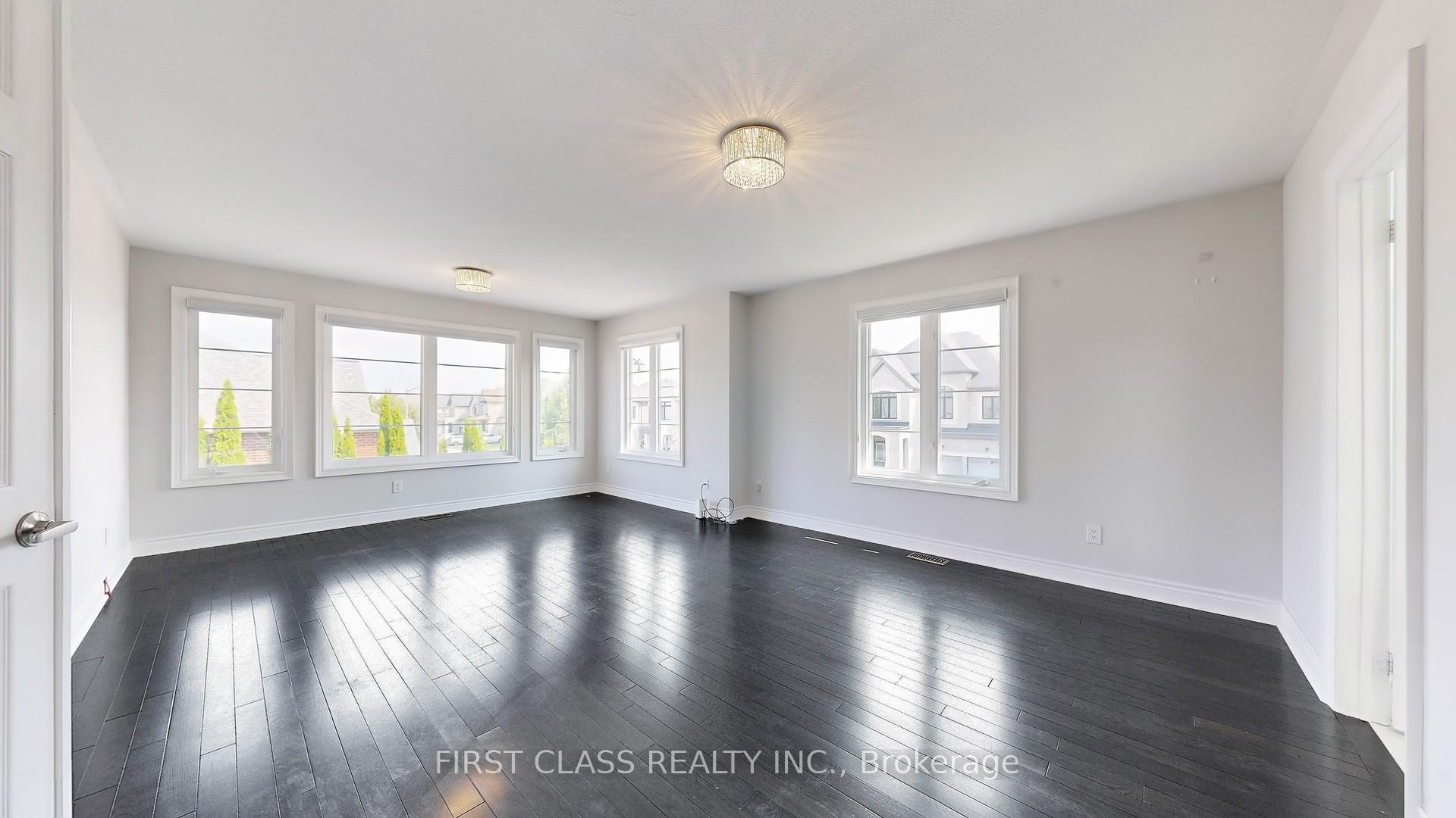 Photo 28 of 69 Weslock Crescent, Aurora, Bayview Northeast — HOMEH