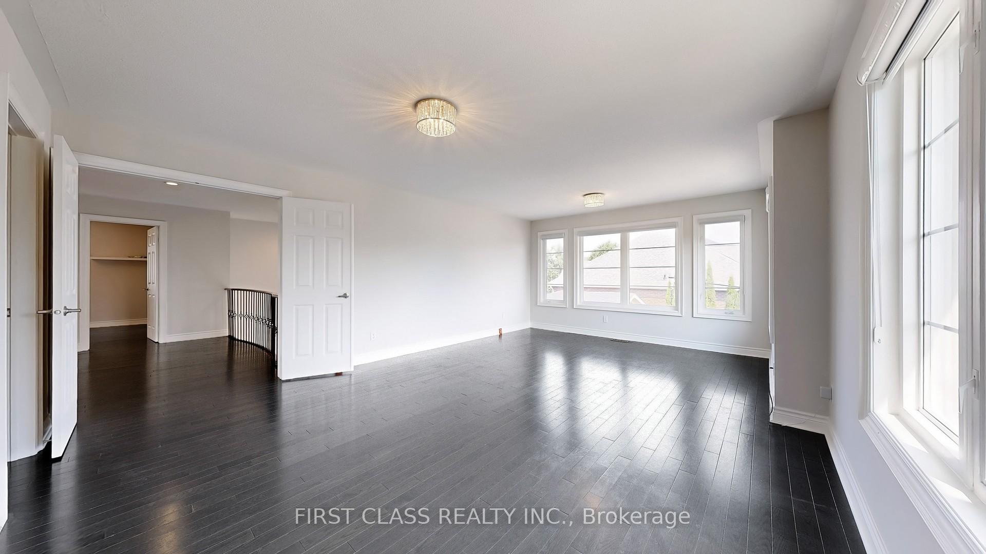 Photo 32 of 69 Weslock Crescent, Aurora, Bayview Northeast — HOMEH