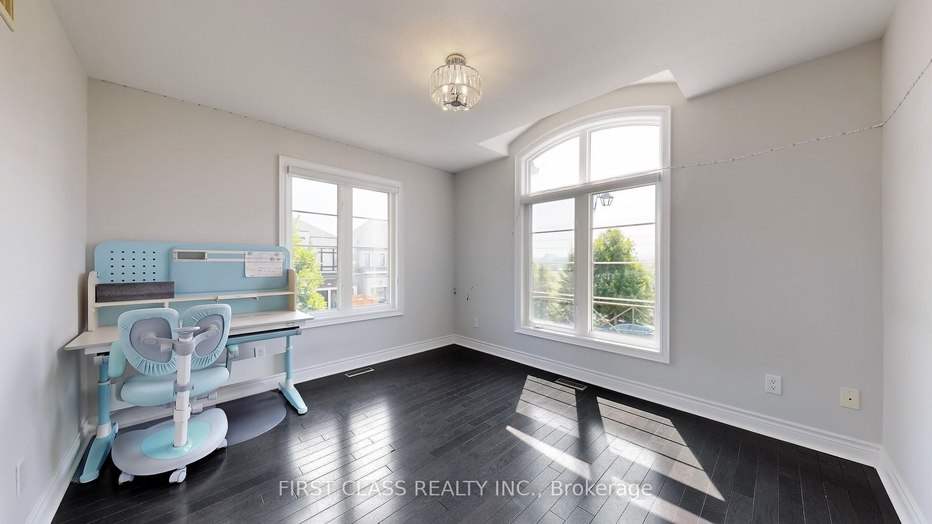 Photo 49 of 69 Weslock Crescent, Aurora, Bayview Northeast — HOMEH