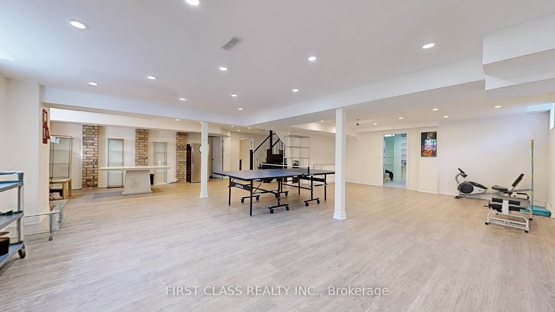 Photo 43 of 69 Weslock Crescent, Aurora, Bayview Northeast — HOMEH