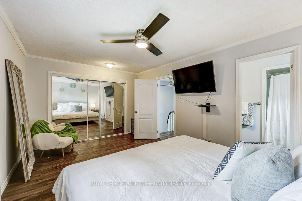 Photo 15 of 44 Canadian Oaks Drive, Whitby, Blue Grass Meadows — HOMEH
