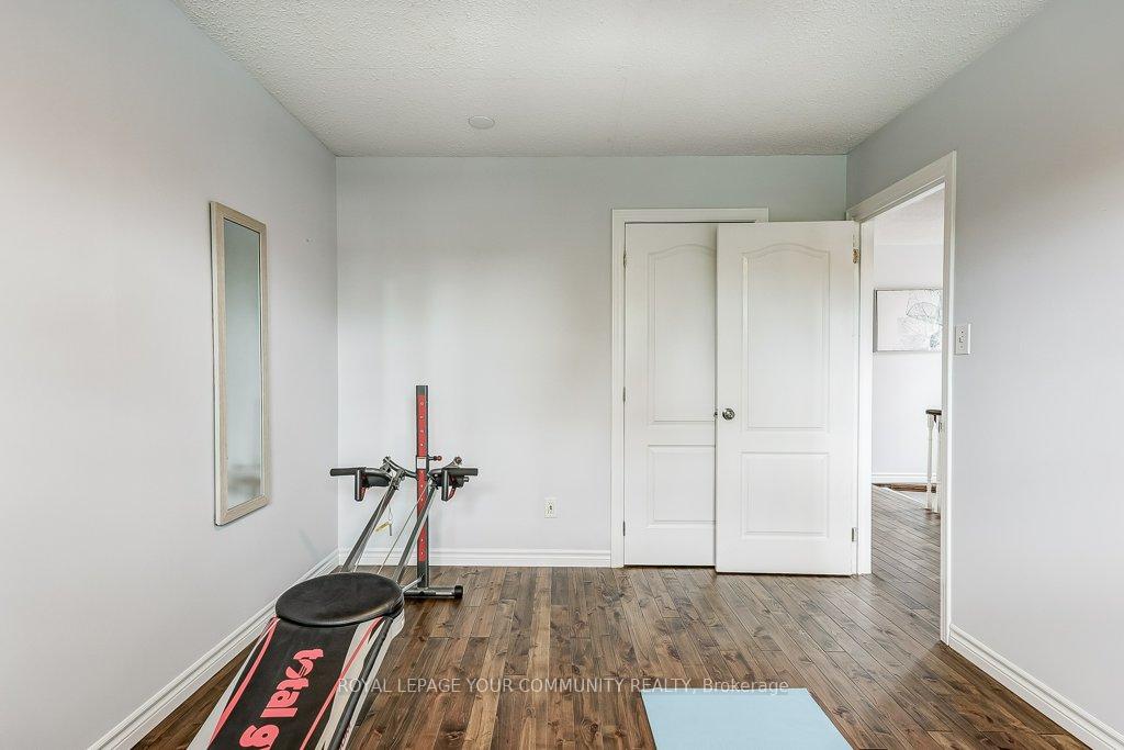 Photo 17 of 44 Canadian Oaks Drive, Whitby, Blue Grass Meadows — HOMEH