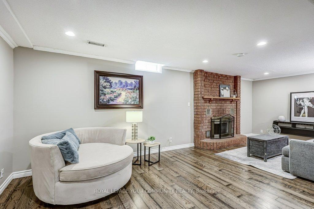Photo 21 of 44 Canadian Oaks Drive, Whitby, Blue Grass Meadows — HOMEH