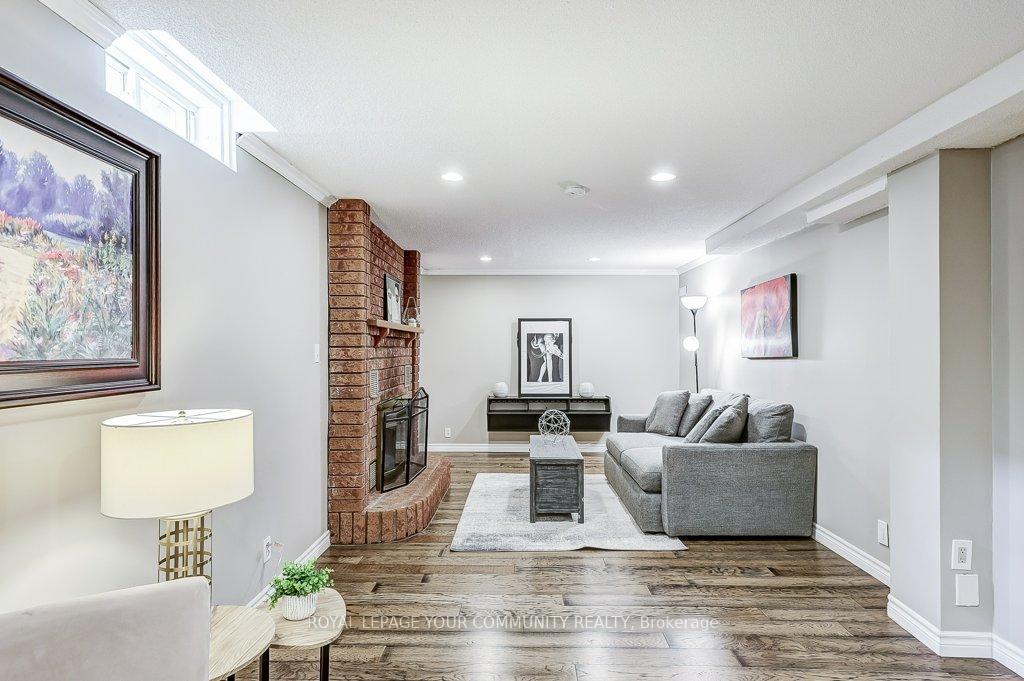 Photo 22 of 44 Canadian Oaks Drive, Whitby, Blue Grass Meadows — HOMEH