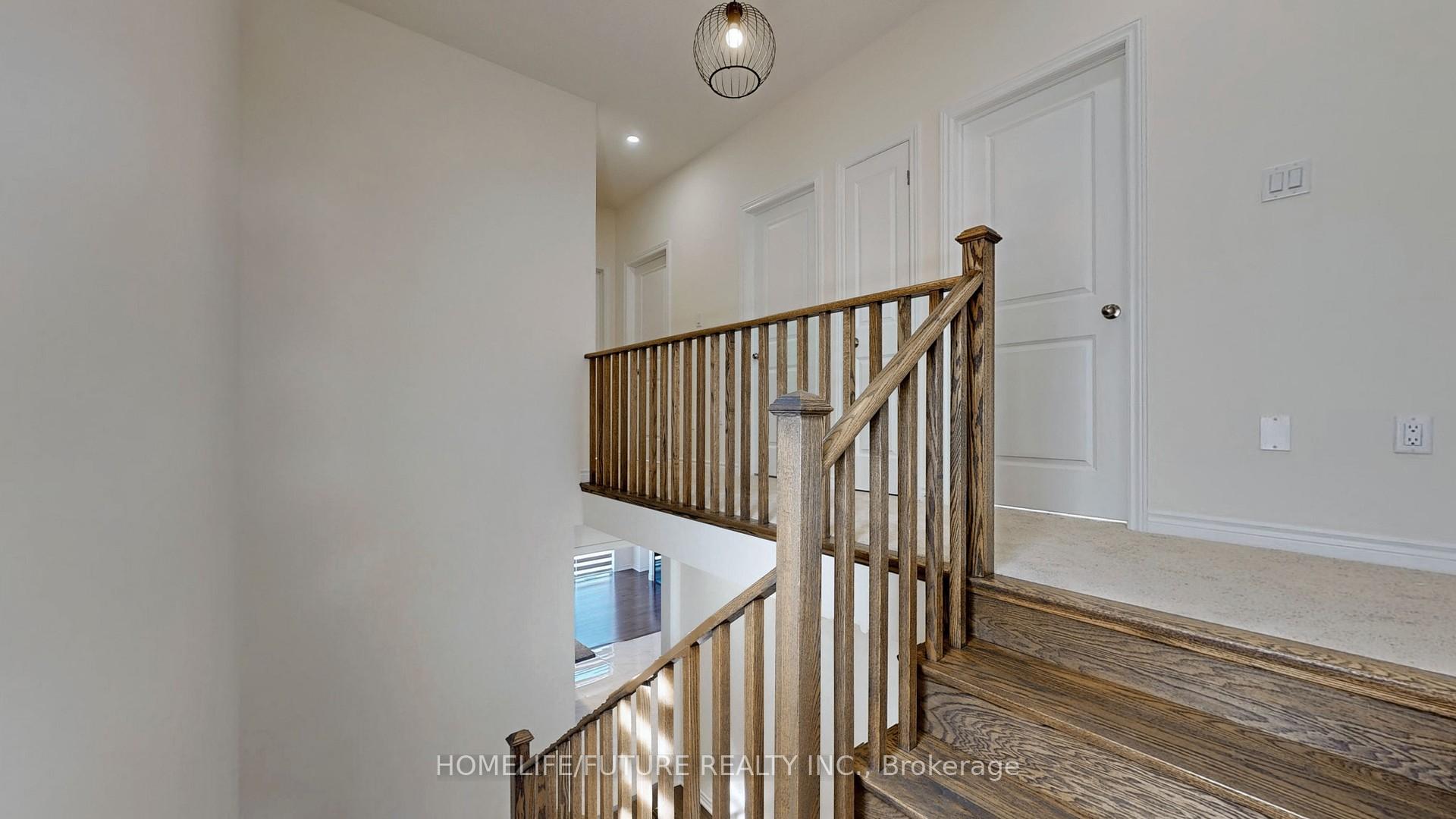 Photo 11 of 14 Van Wart Street, Whitby, Rural Whitby — HOMEH