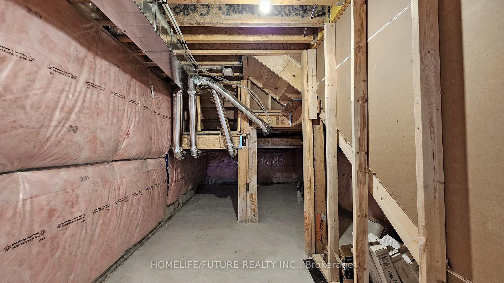 Photo 37 of 14 Van Wart Street, Whitby, Rural Whitby — HOMEH