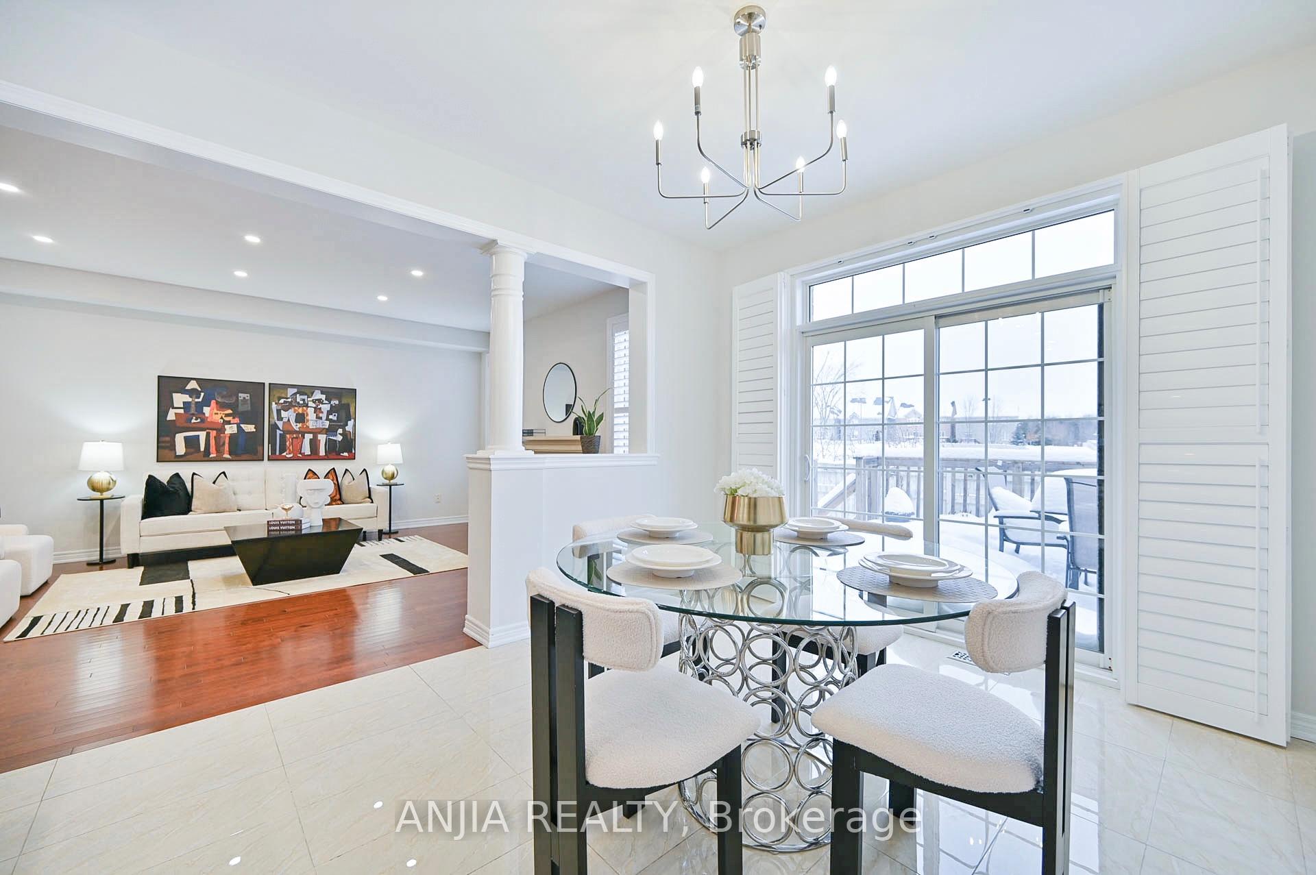 Photo 13 of 65 William Bartlett Drive, Markham, Berczy — HOMEH
