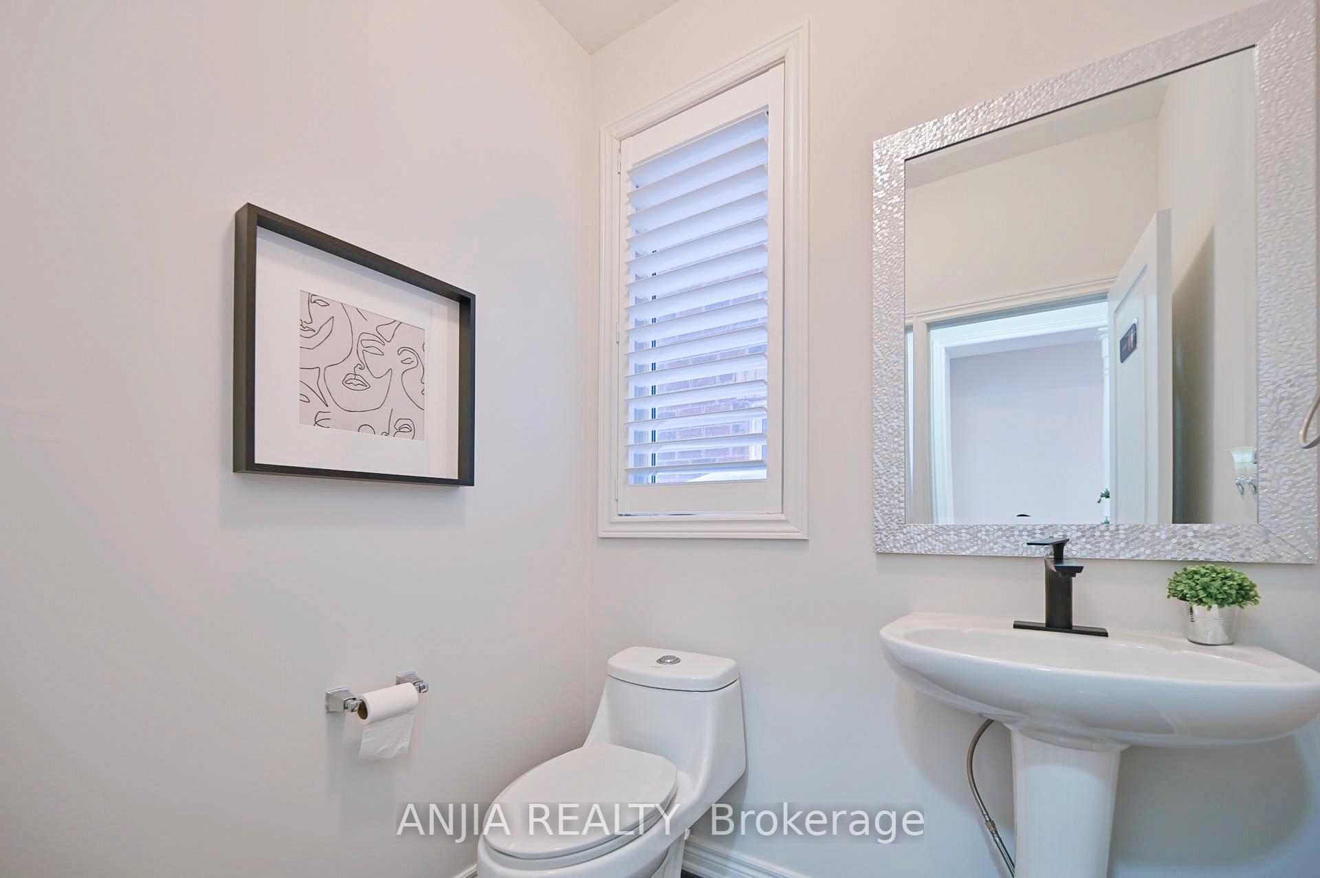 Photo 16 of 65 William Bartlett Drive, Markham, Berczy — HOMEH