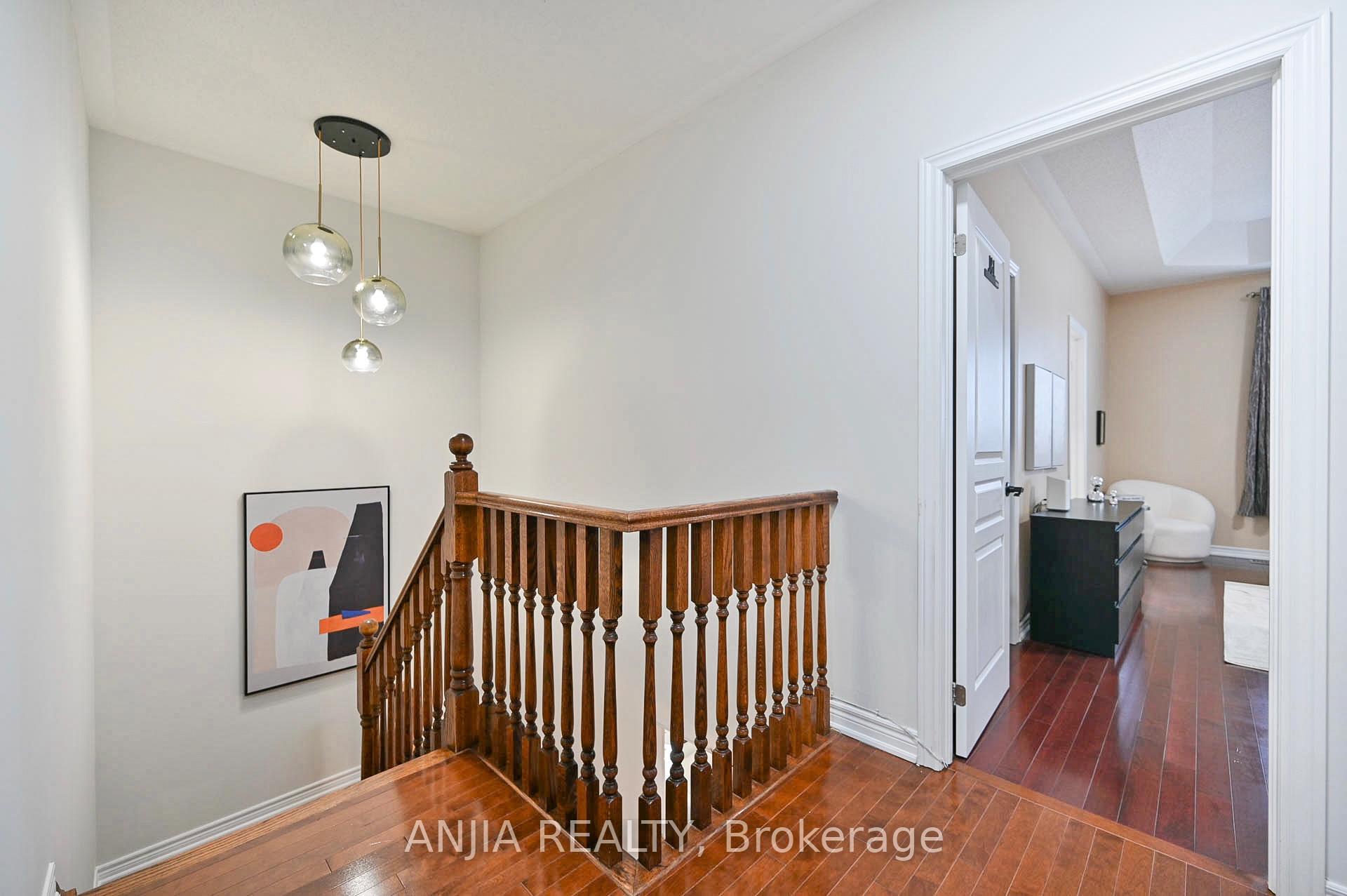 Photo 17 of 65 William Bartlett Drive, Markham, Berczy — HOMEH
