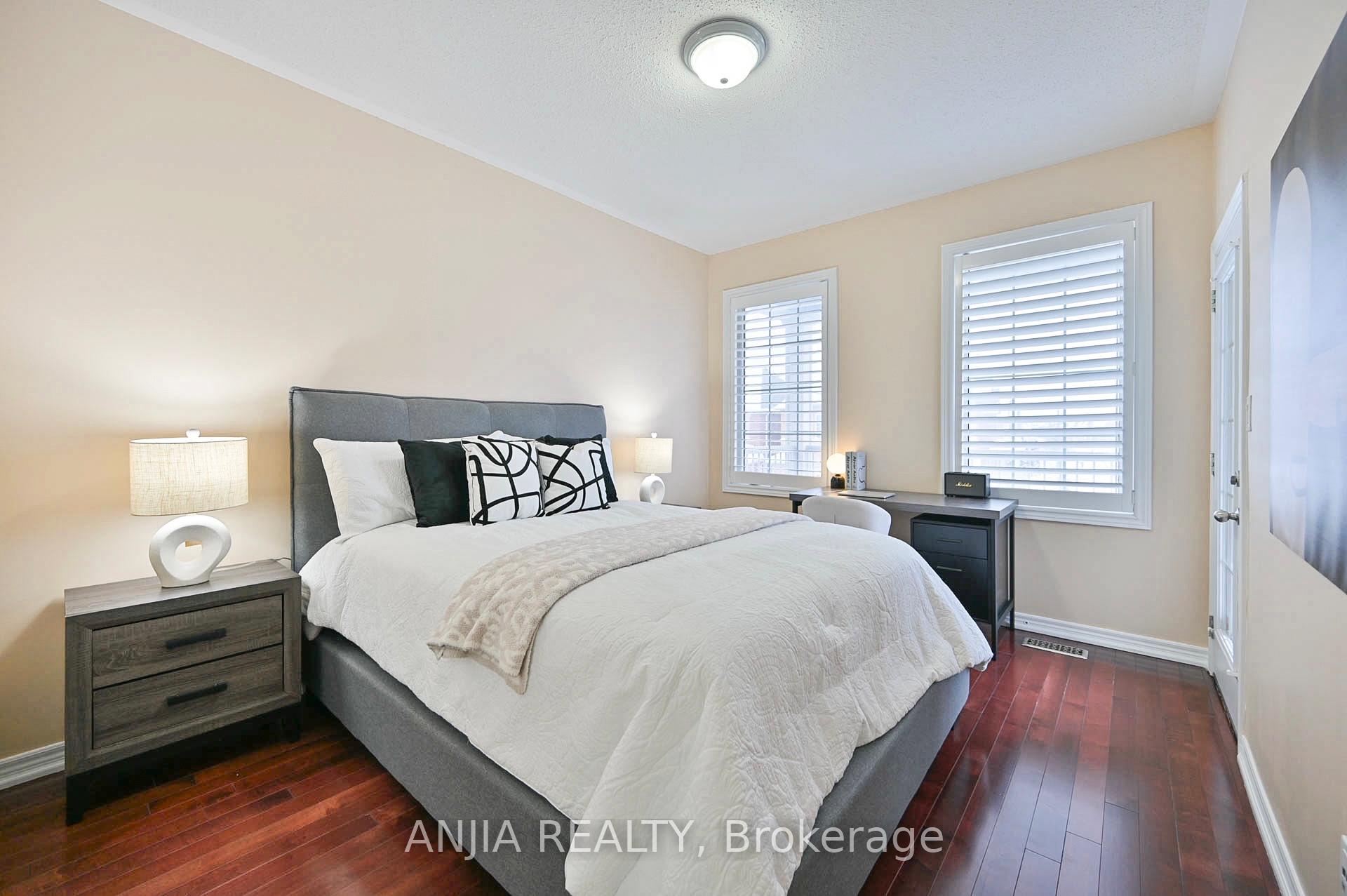Photo 24 of 65 William Bartlett Drive, Markham, Berczy — HOMEH