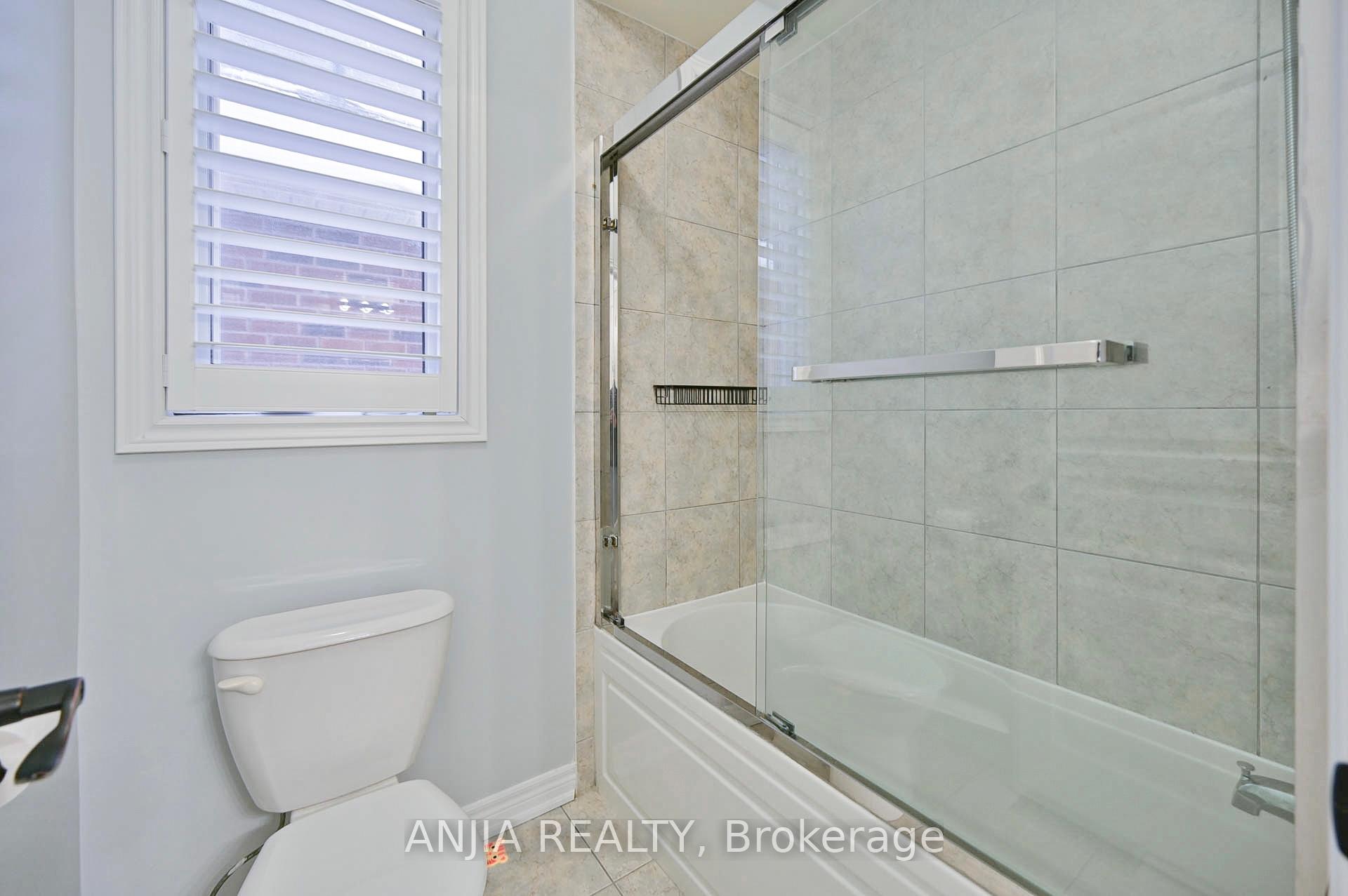 Photo 27 of 65 William Bartlett Drive, Markham, Berczy — HOMEH