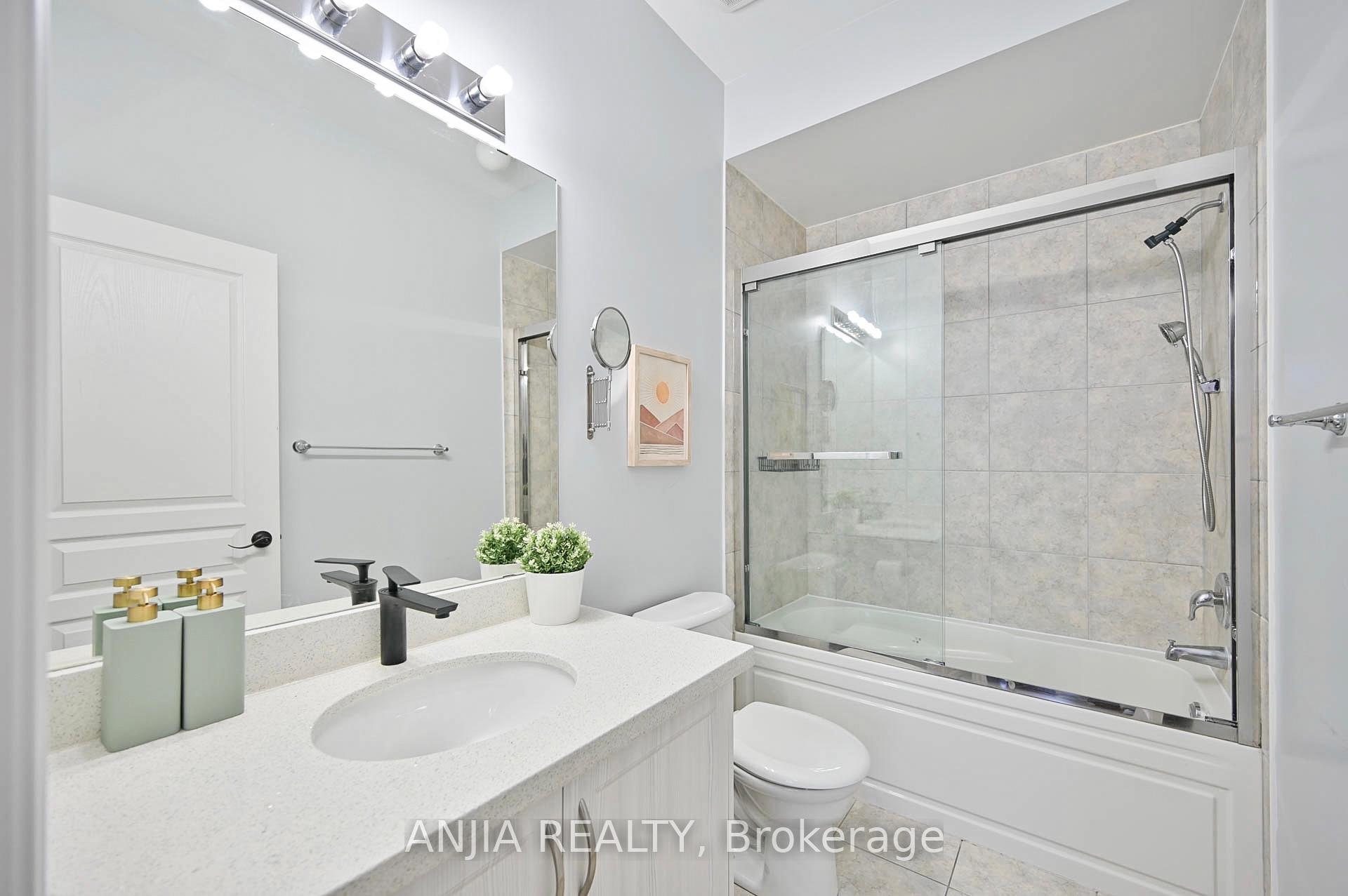 Photo 30 of 65 William Bartlett Drive, Markham, Berczy — HOMEH