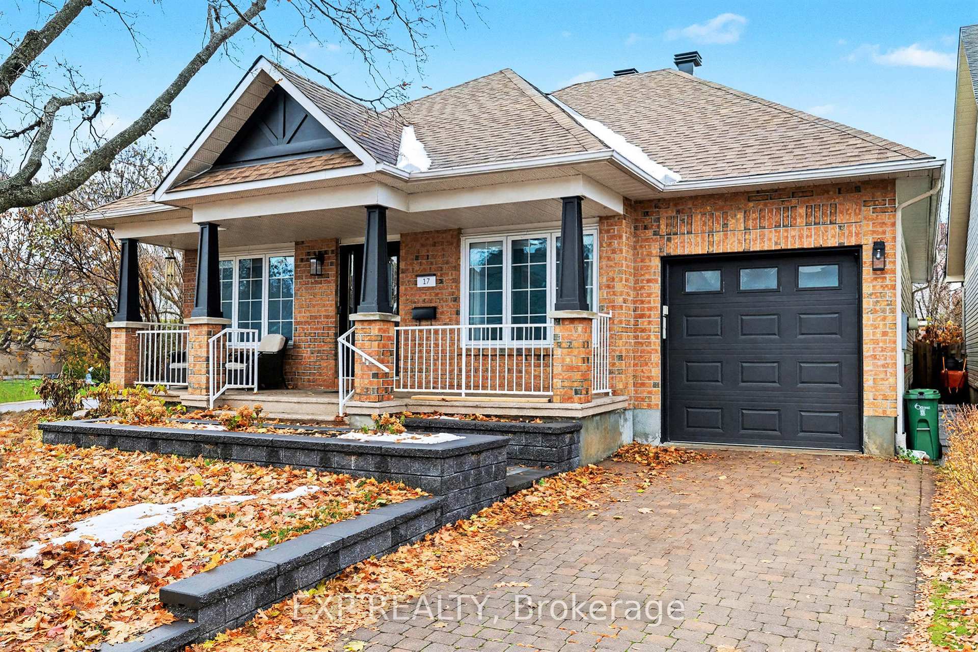 Photo 3 of 17 Windchime Crescent, Ottawa, Barrhaven East — HOMEH