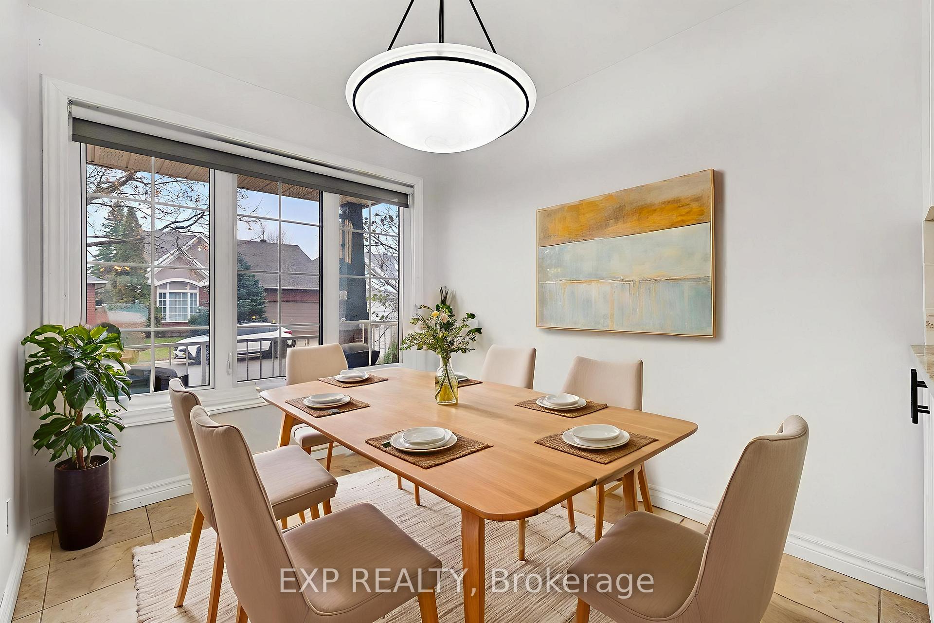 Photo 10 of 17 Windchime Crescent, Ottawa, Barrhaven East — HOMEH