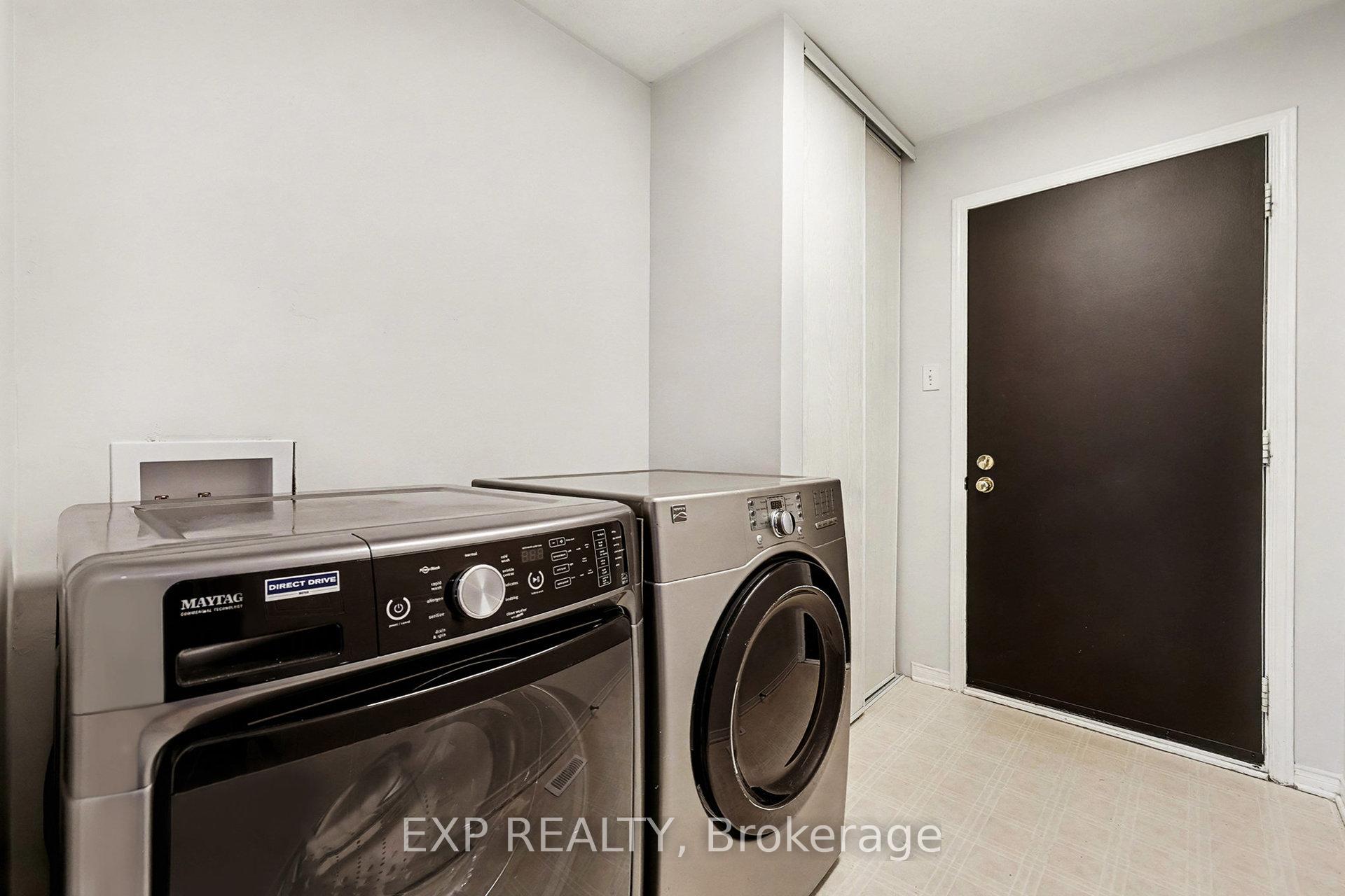 Photo 16 of 17 Windchime Crescent, Ottawa, Barrhaven East — HOMEH