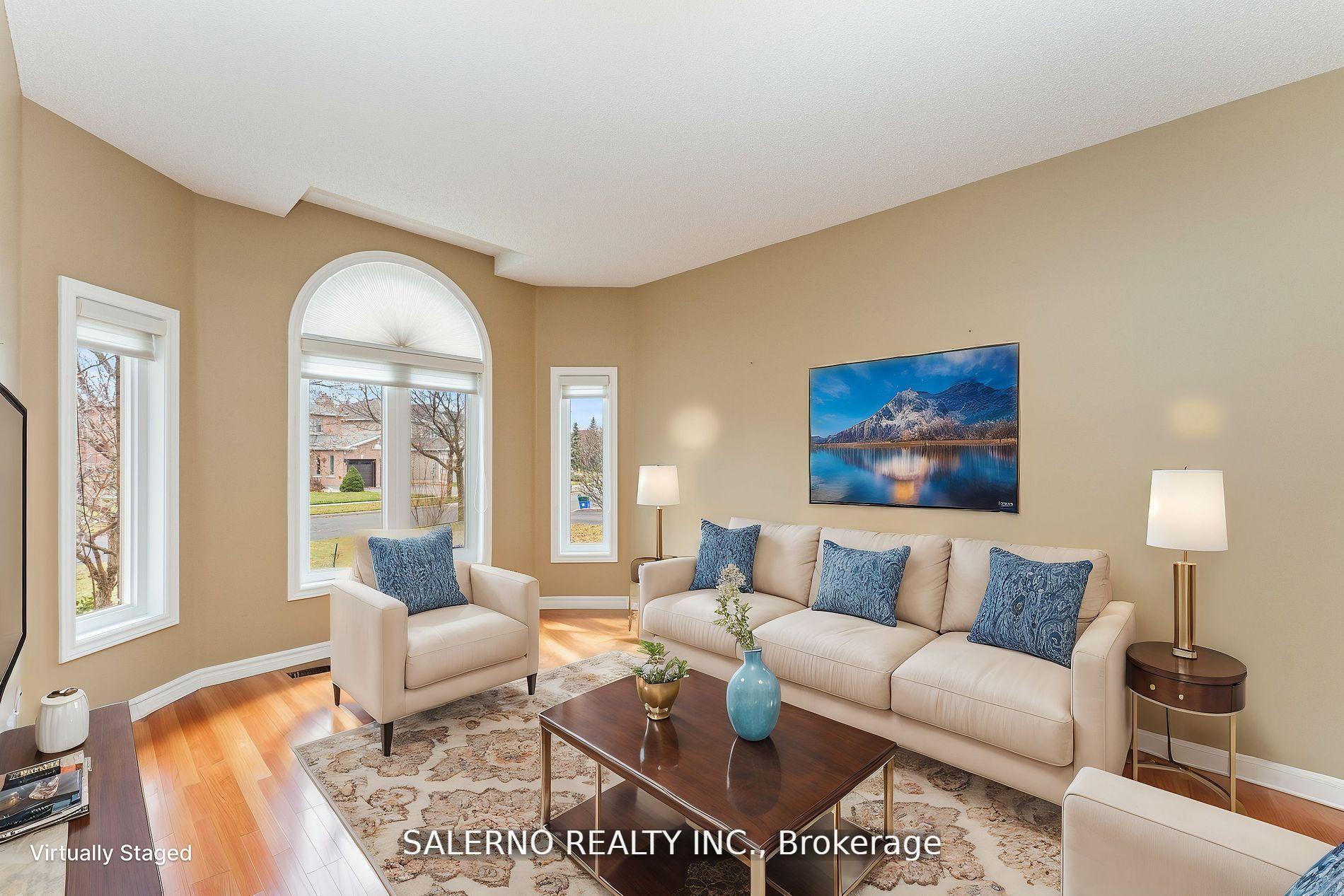 Photo 8 of 25 Lockheed Avenue, Vaughan, Maple — HOMEH