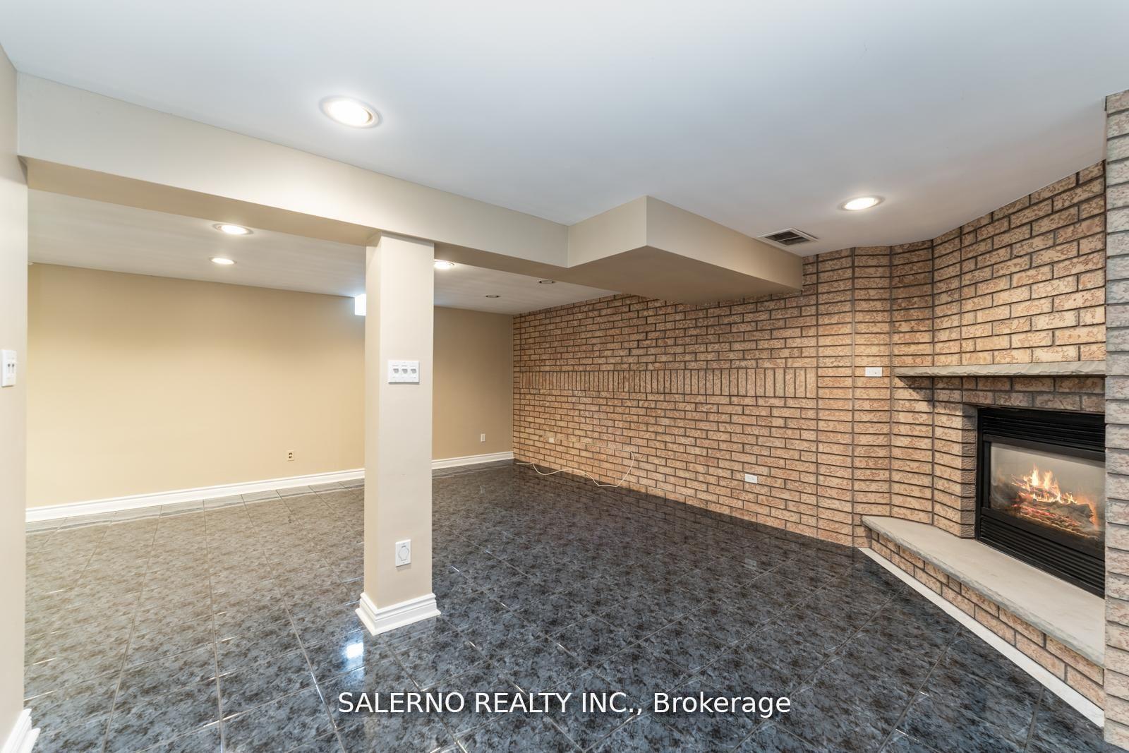Photo 29 of 25 Lockheed Avenue, Vaughan, Maple — HOMEH