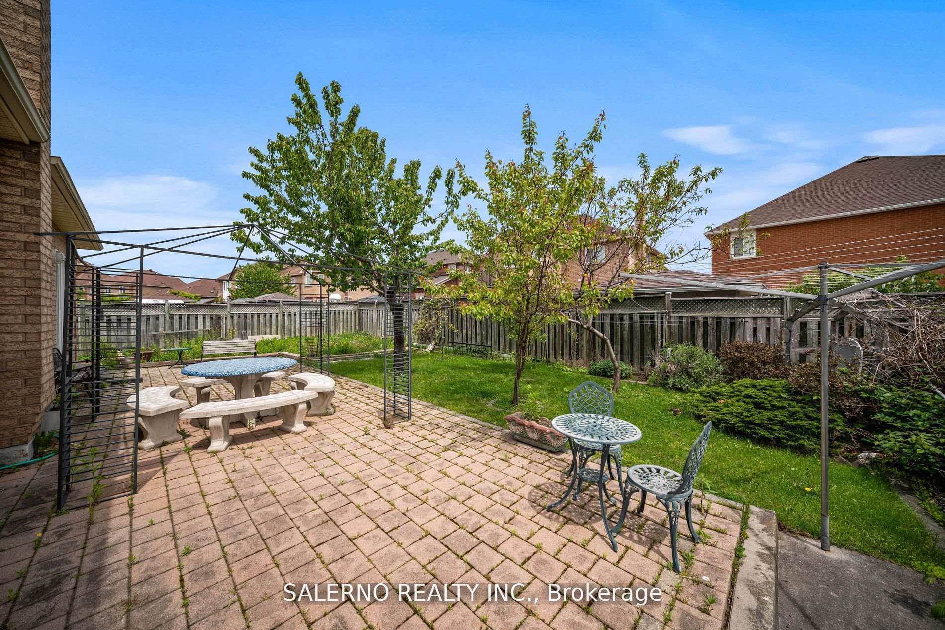 Photo 34 of 25 Lockheed Avenue, Vaughan, Maple — HOMEH