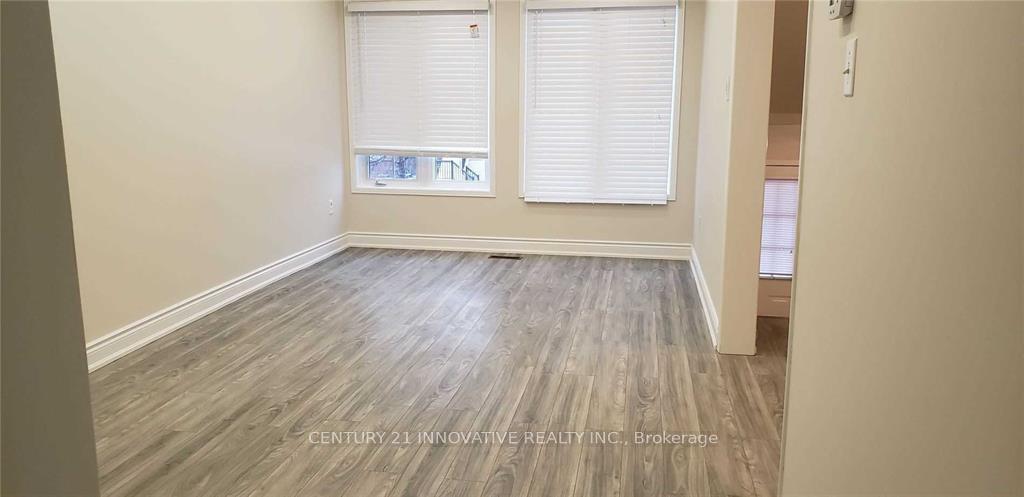 Photo 2 of Unit Upper, 32 Yellowood Circle, Vaughan, Patterson — HOMEH