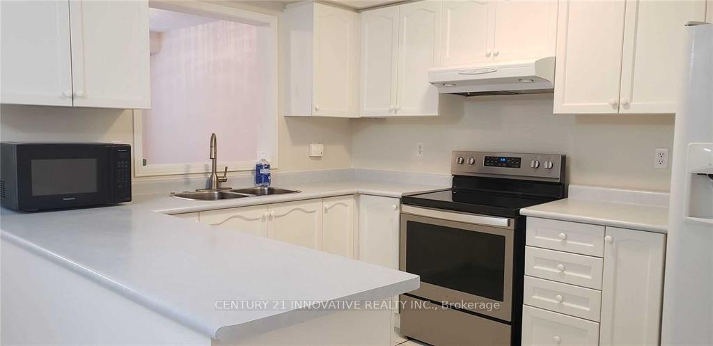 Photo 8 of Unit Upper, 32 Yellowood Circle, Vaughan, Patterson — HOMEH