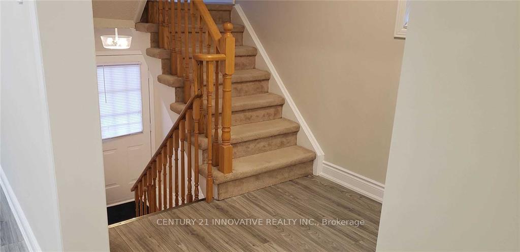 Photo 28 of Unit Upper, 32 Yellowood Circle, Vaughan, Patterson — HOMEH