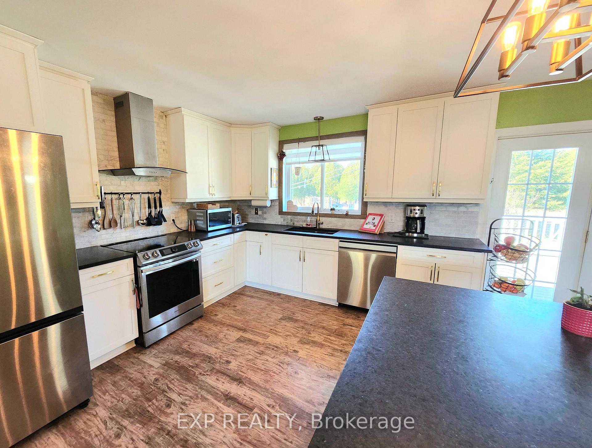 Photo 4 of 4020 Glen Smail Road, Augusta, Augusta Twp — HOMEH