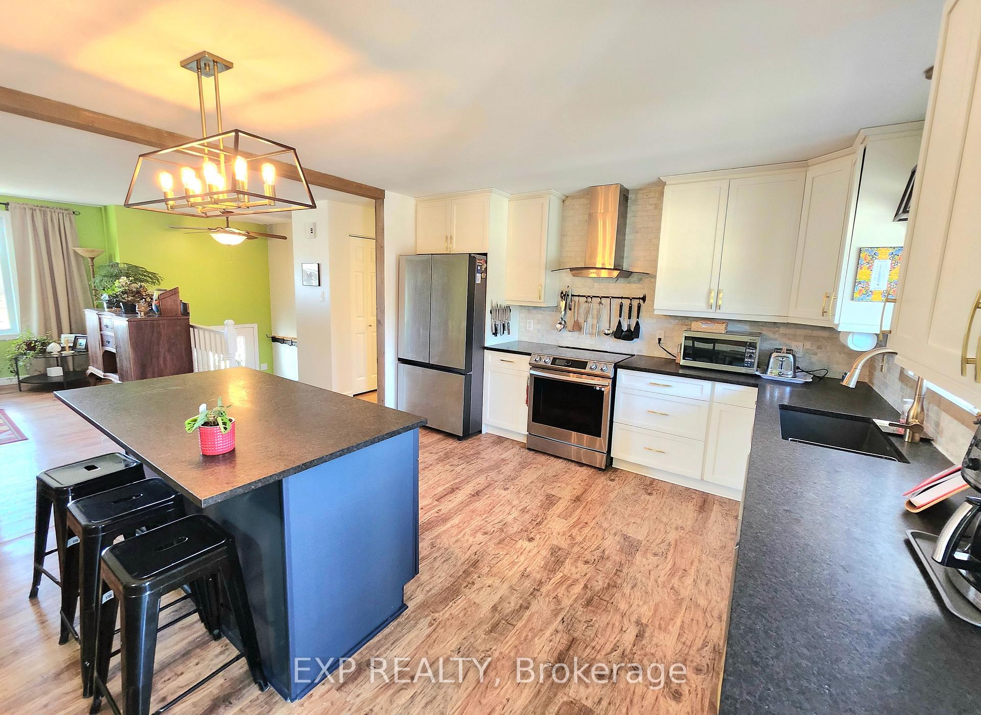Photo 3 of 4020 Glen Smail Road, Augusta, Augusta Twp — HOMEH