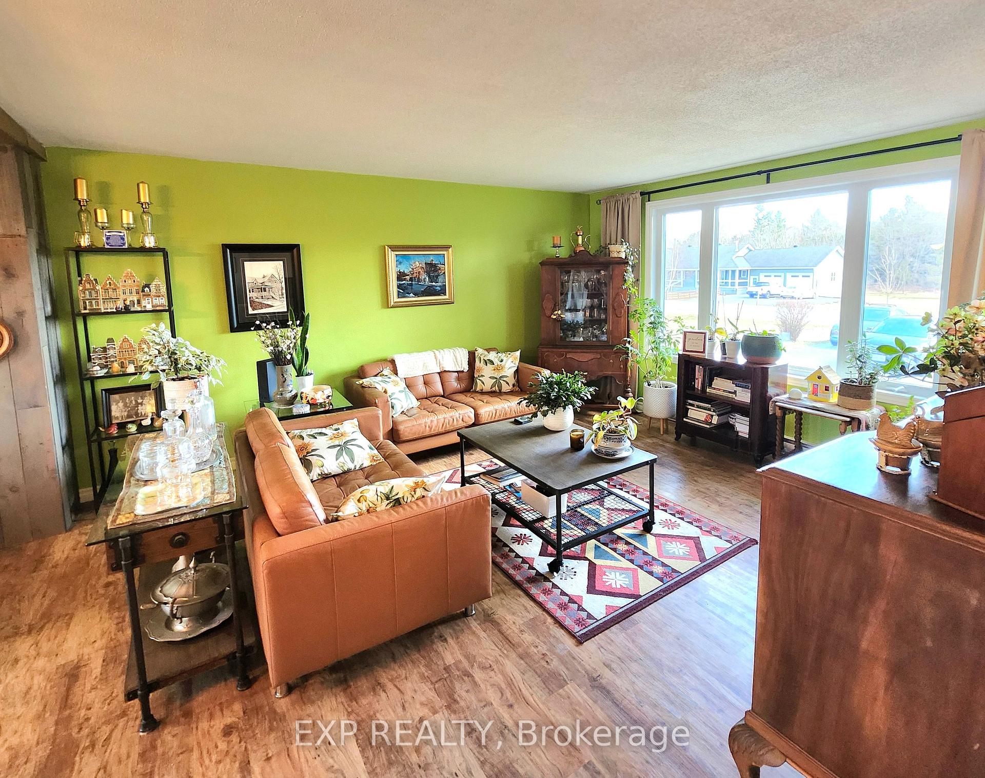 Photo 10 of 4020 Glen Smail Road, Augusta, Augusta Twp — HOMEH