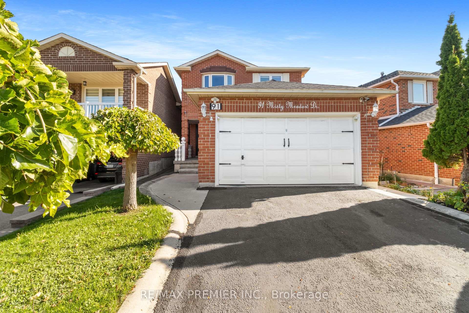Photo 2 of 91 Misty Meadow Drive, Vaughan, East Woodbridge — HOMEH