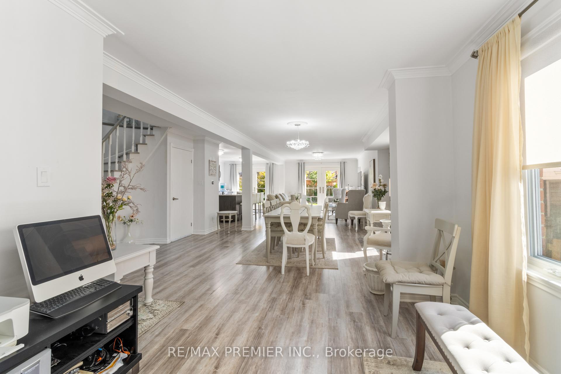 Photo 10 of 91 Misty Meadow Drive, Vaughan, East Woodbridge — HOMEH