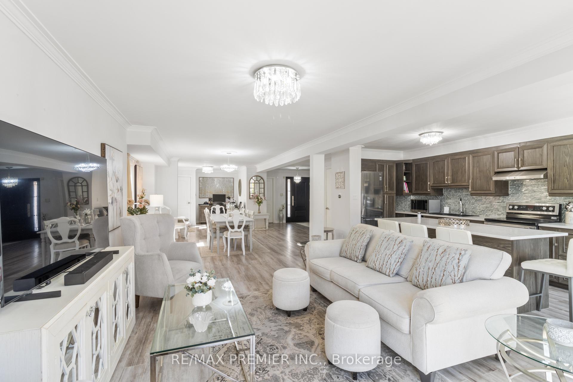 Photo 13 of 91 Misty Meadow Drive, Vaughan, East Woodbridge — HOMEH