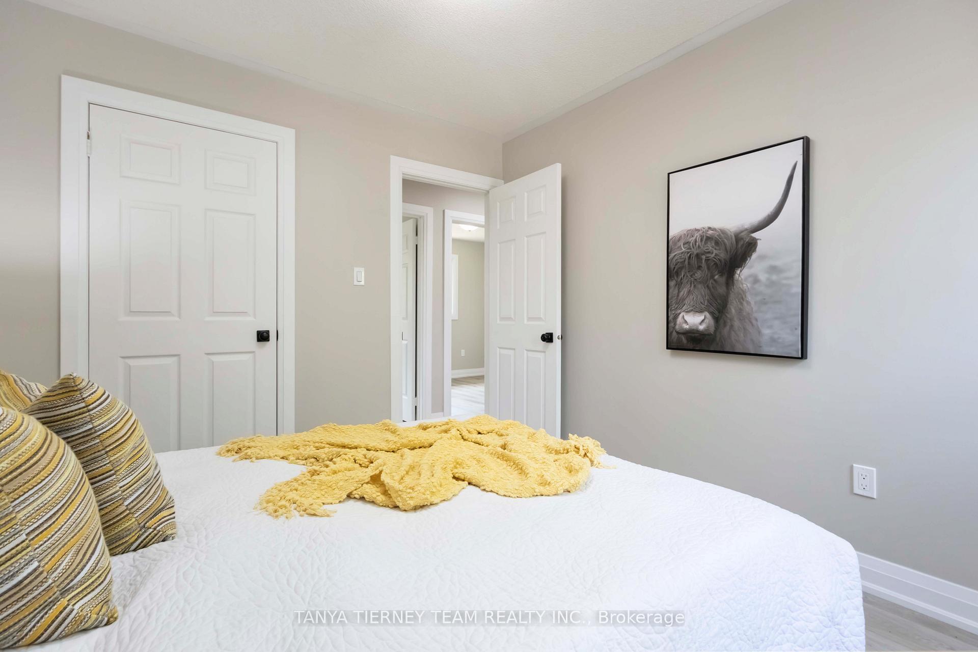 Photo 28 of 100 Zachary Place, Whitby, Brooklin — HOMEH